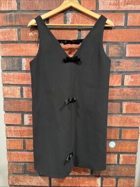 zara Black V-Neck Sleeveless Dress